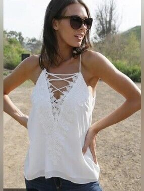 WAYF Posie Tank cami plunge neckline L EUC Perfect white festival boho